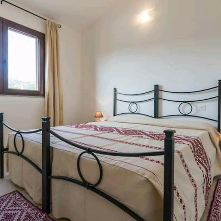 Il Girasole Bed and Breakfast Domus De Maria Buitenkant foto