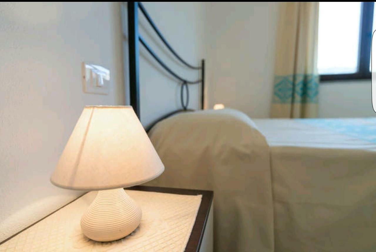 Il Girasole Bed and Breakfast Domus De Maria Buitenkant foto