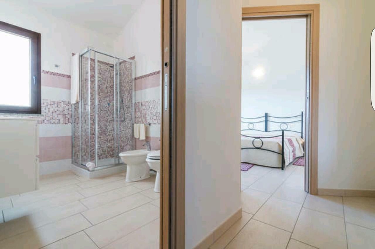 Il Girasole Bed and Breakfast Domus De Maria Buitenkant foto