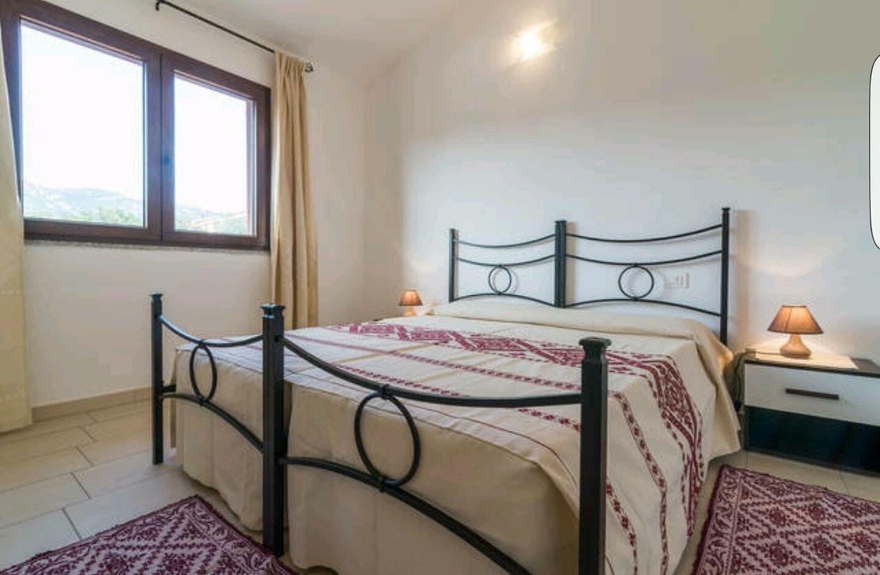 Il Girasole Bed and Breakfast Domus De Maria Buitenkant foto