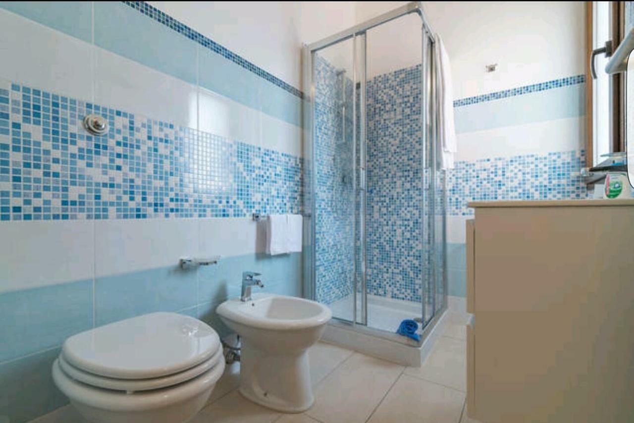 Il Girasole Bed and Breakfast Domus De Maria Buitenkant foto